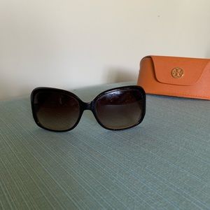 Tory Burch Sunnies